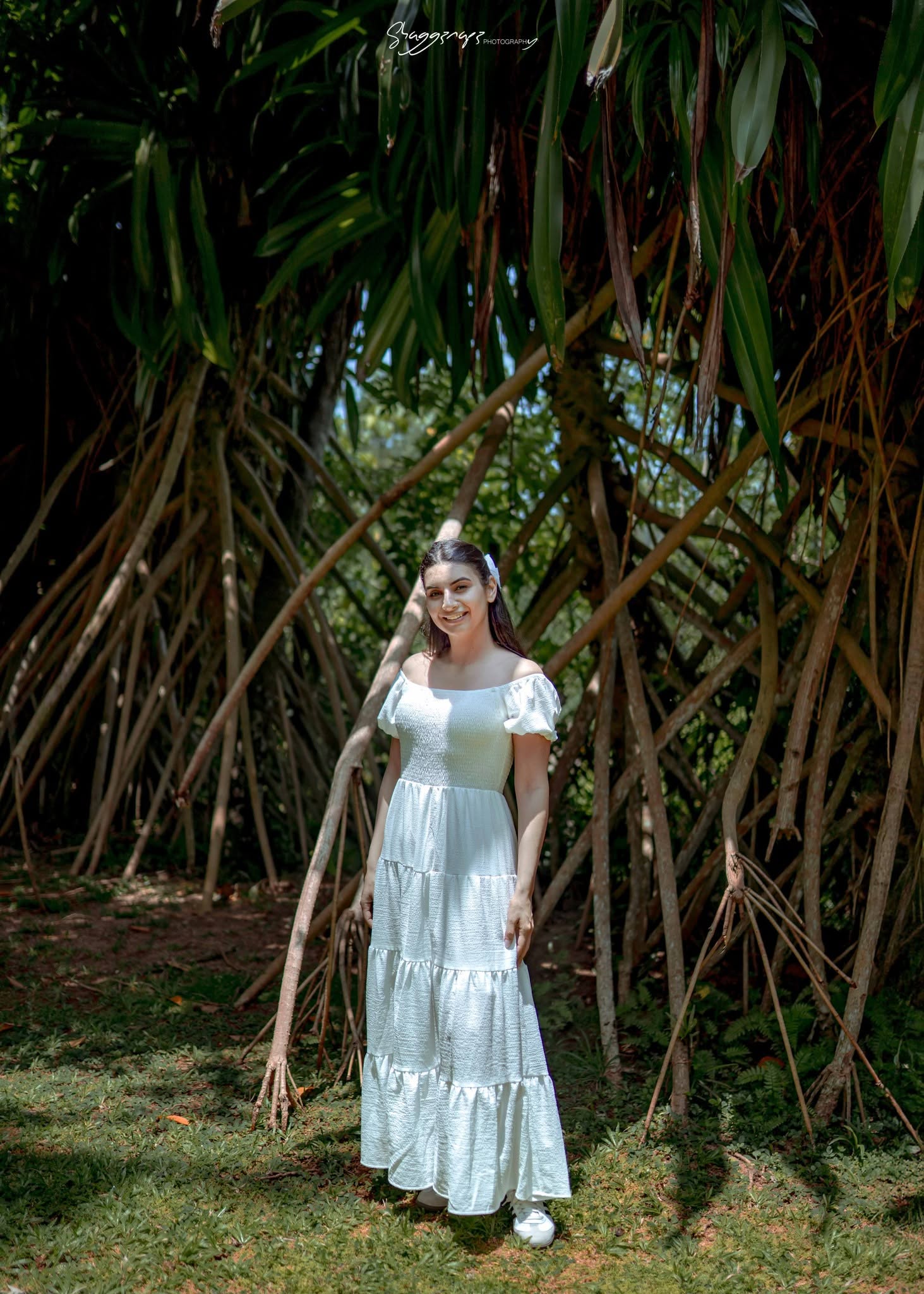 Couple portrait photoshoot among tropical foliage in Colombo, Sri Lanka