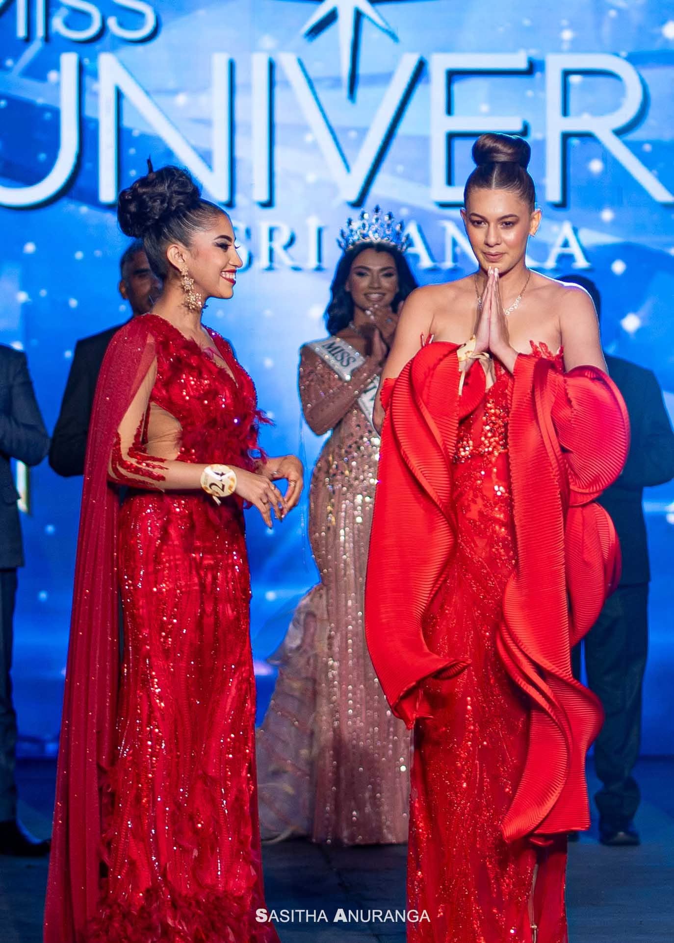Event photography of titleholders on stage at Miss Universe Sri Lanka 2025 in Colombo